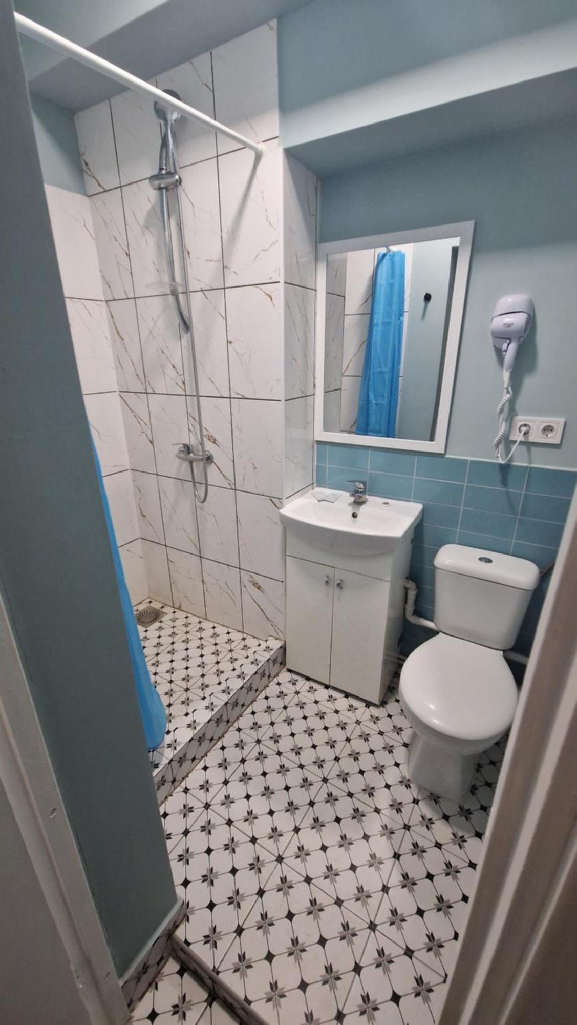 ריגה Central Hotel With Free Parking מראה חיצוני תמונה