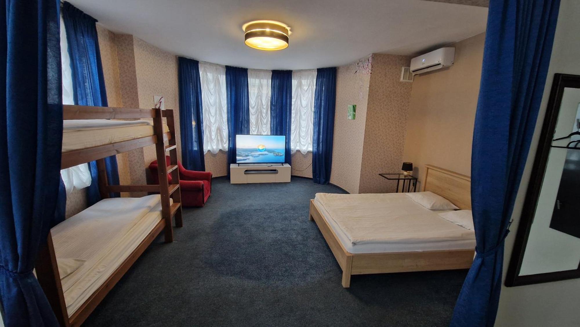ריגה Central Hotel With Free Parking מראה חיצוני תמונה